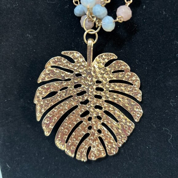 Off park Collection By JTV Triple Strand Leaf Pendant 18” adjustable necklace - Picture 3 of 6